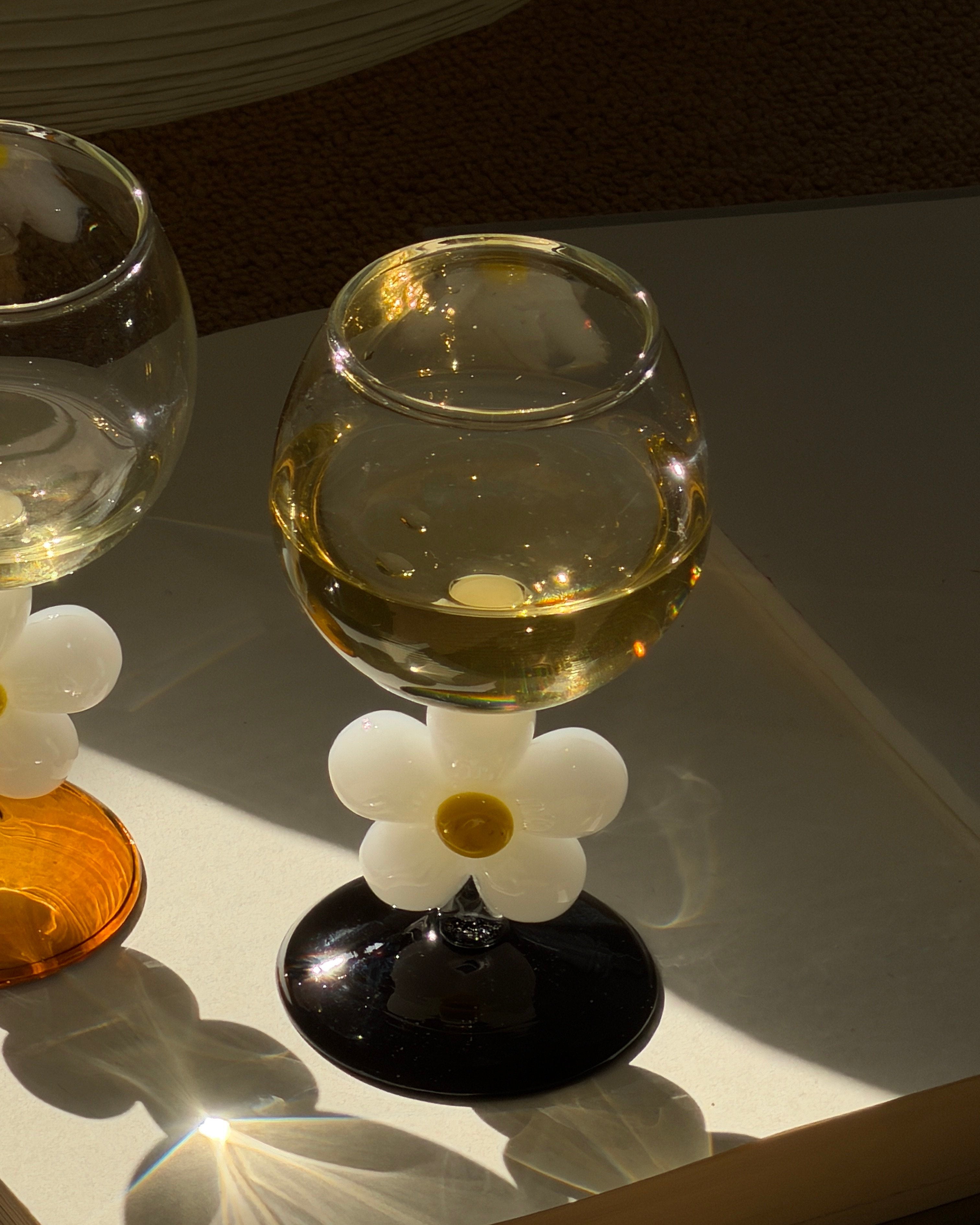 Daisy Bloom Stem Glass-2