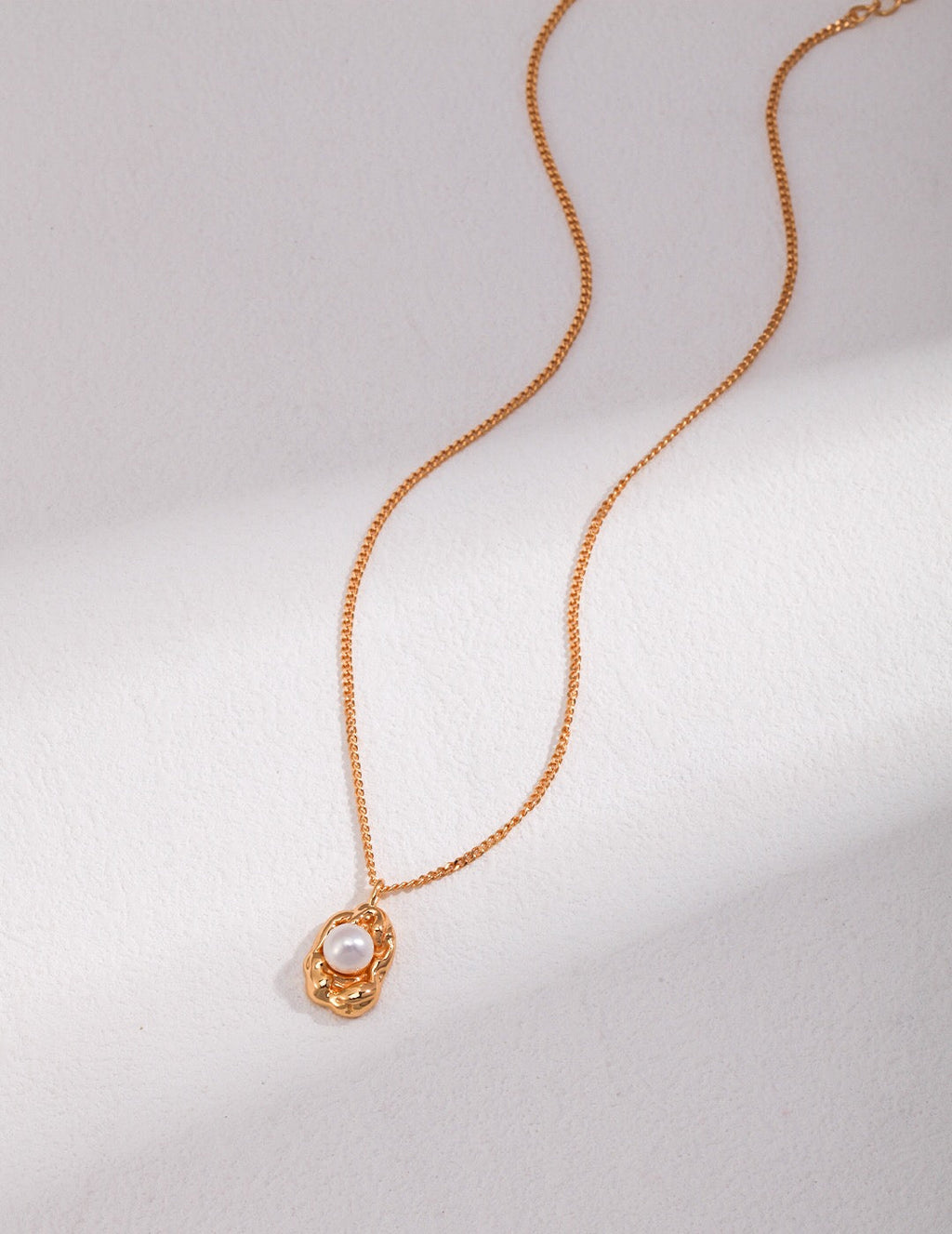 Dainty Freshwater Pearl Pendant Necklace-1