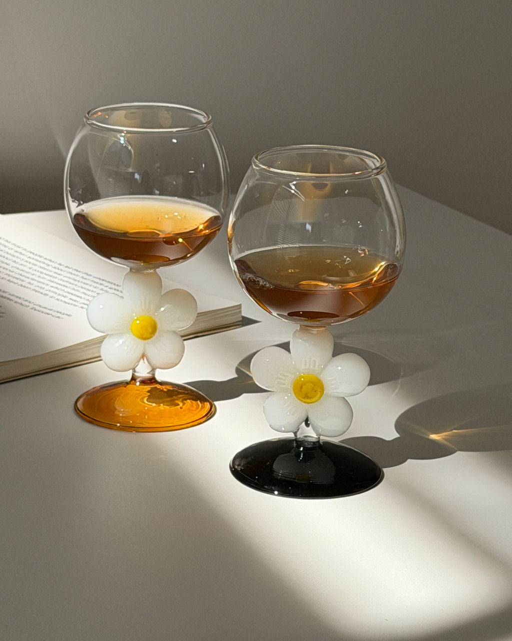 Daisy Bloom Stem Glass-0